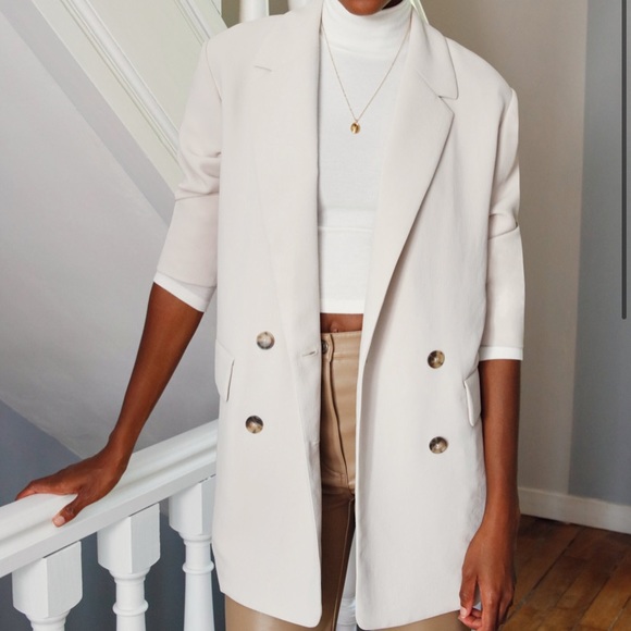 Aritzia Jackets & Blazers - Aritzia Cherrelle blazer in Bone